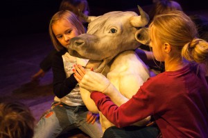 Cvoorstelling kinderen Maas07